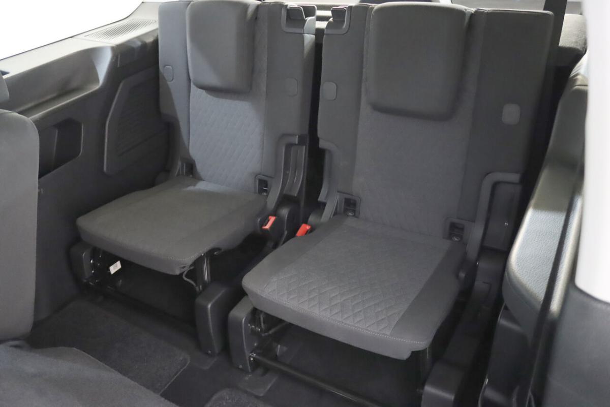 volkswagen-caddy-2025-hibrido-1498cc