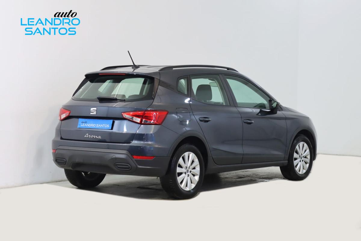 seat-arona-2023-gasolina-999cc