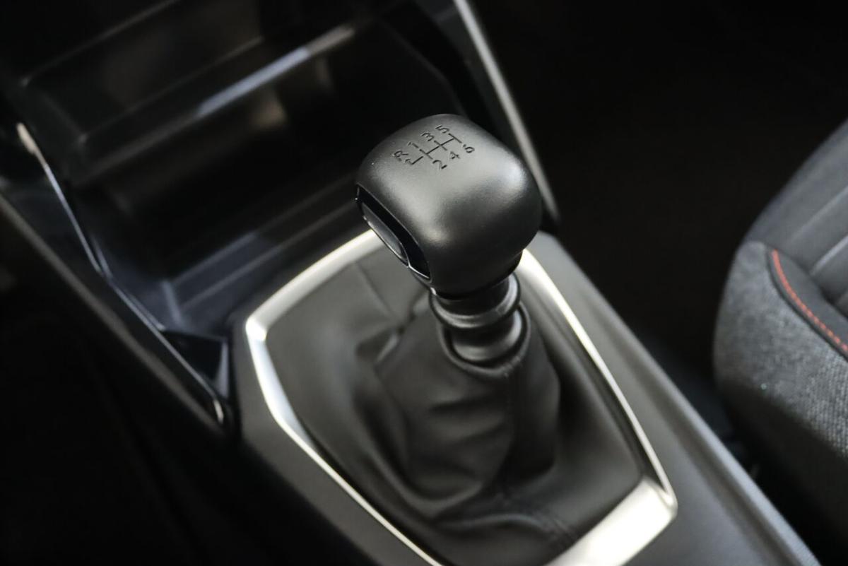 peugeot-2008-2022-diesel-1499cc