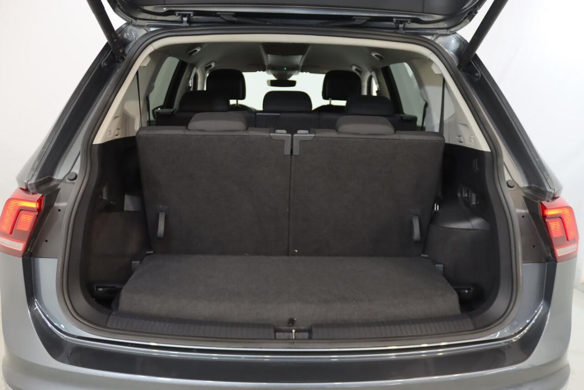 volkswagen-tiguan-allspace-2023-diesel-1968cc