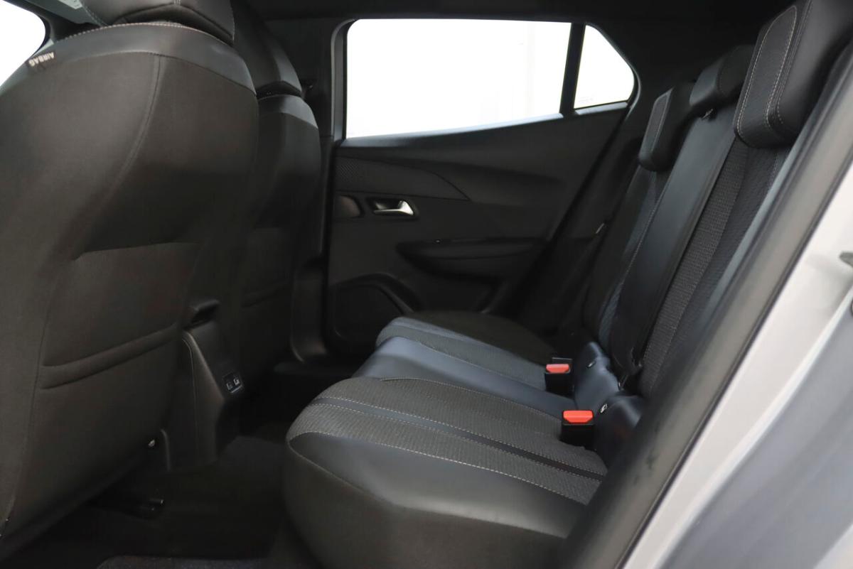 peugeot-2008-2025-hibrido-a-gasolina-1199cc