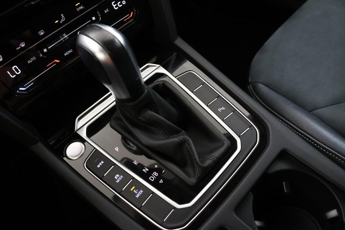 volkswagen-arteon-2023-hibrido-1395cc
