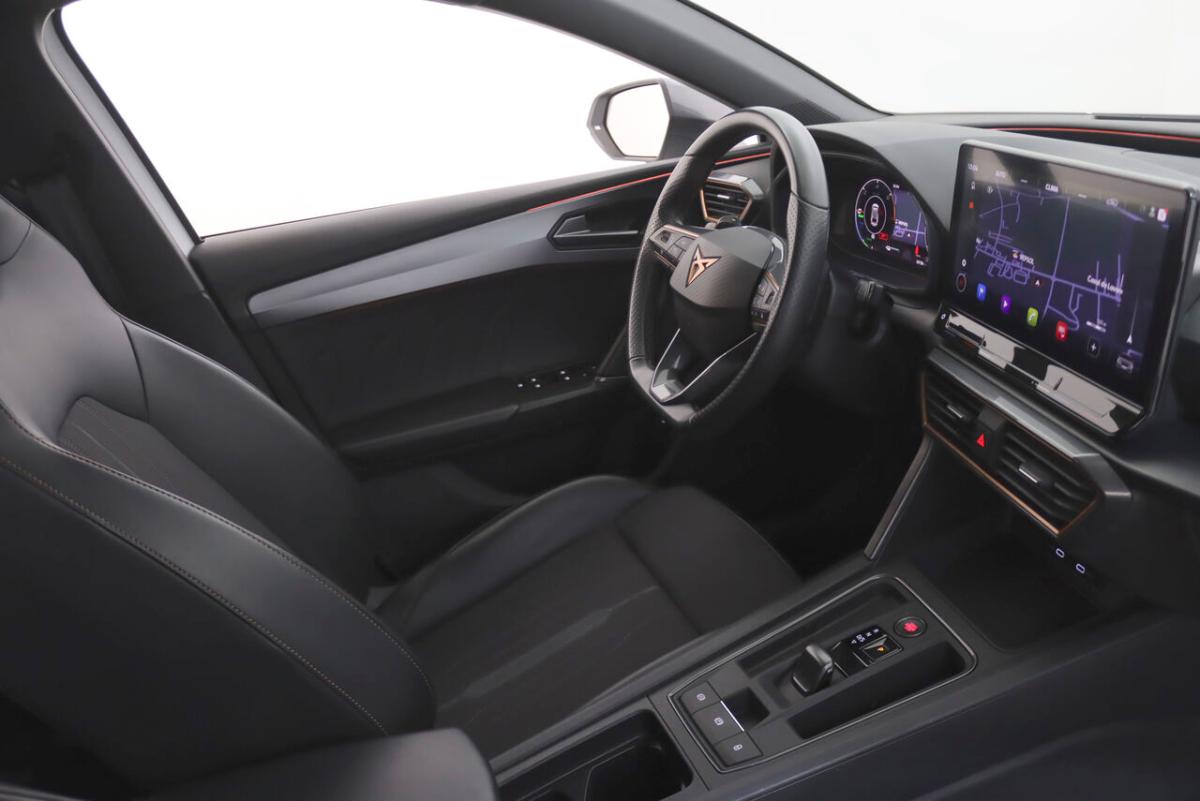 cupra-leon-sportstourer-2024-hibrido-1395cc