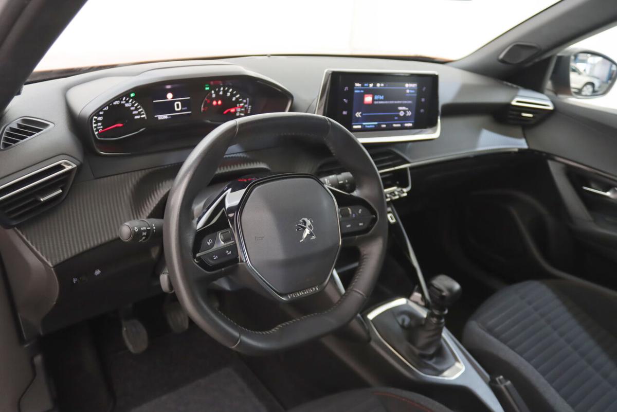 peugeot-2008-1-2-puretech-2023-gasolina-1199cc