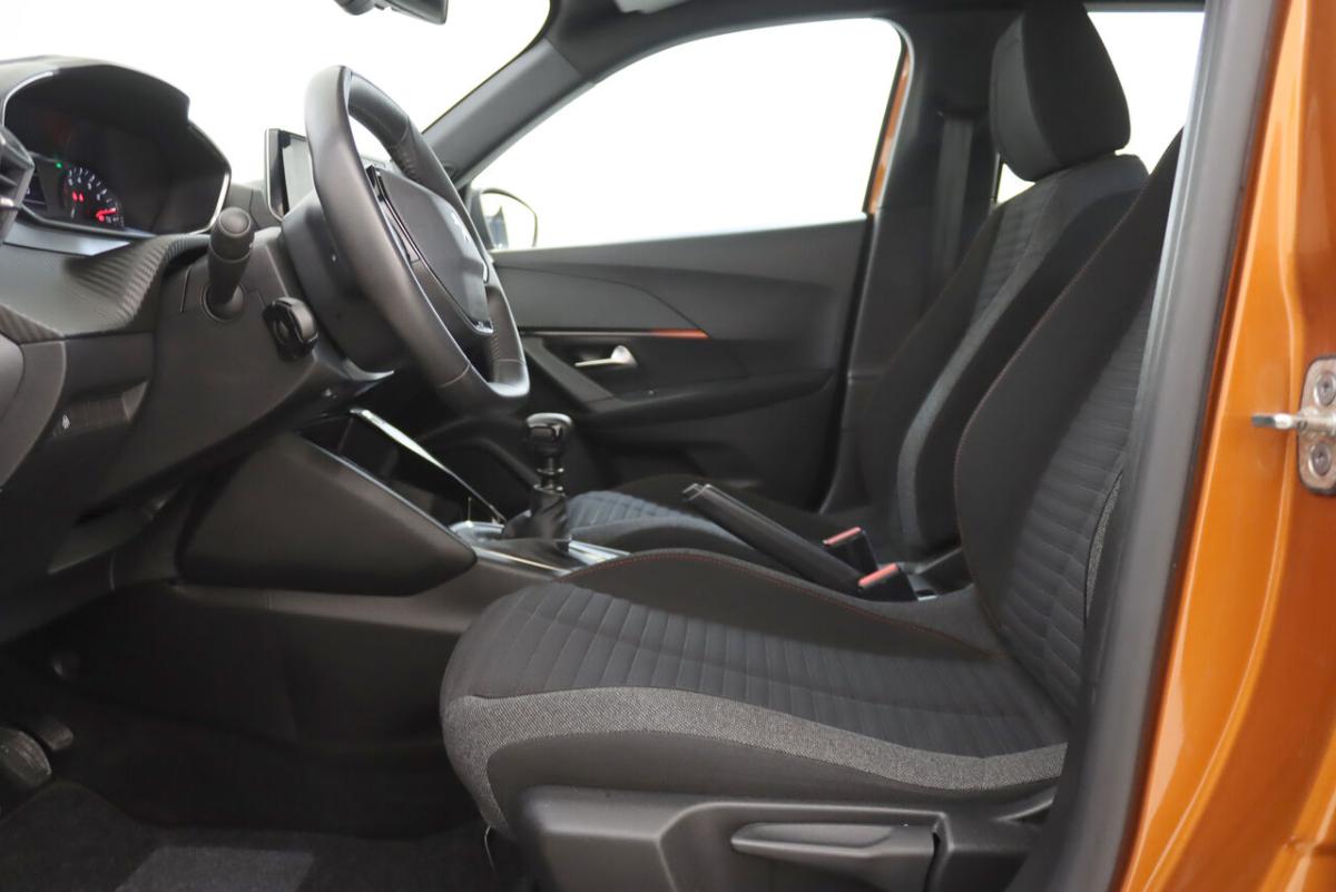 peugeot-2008-1-2-puretech-2023-gasolina-1199cc