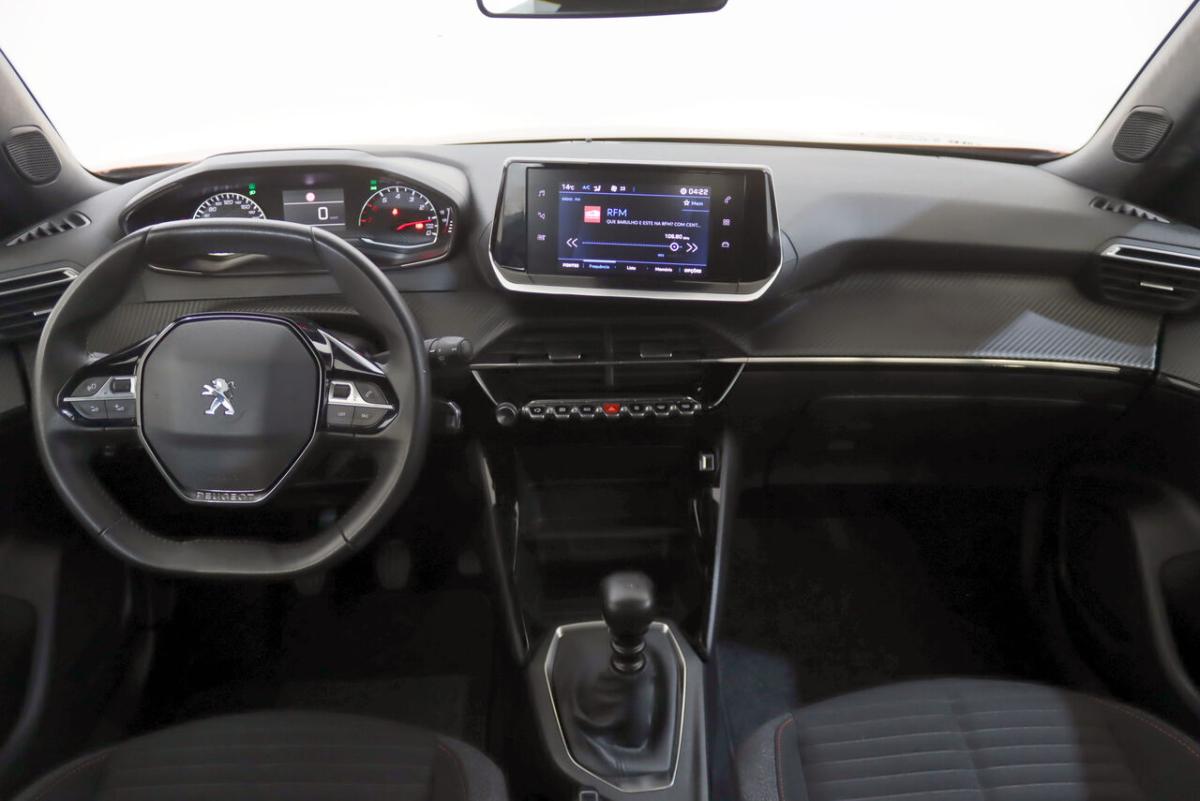 peugeot-2008-1-2-puretech-2023-gasolina-1199cc