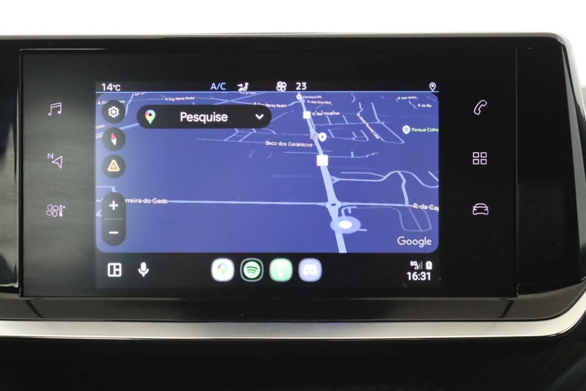 peugeot-2008-1-2-puretech-2023-gasolina-1199cc