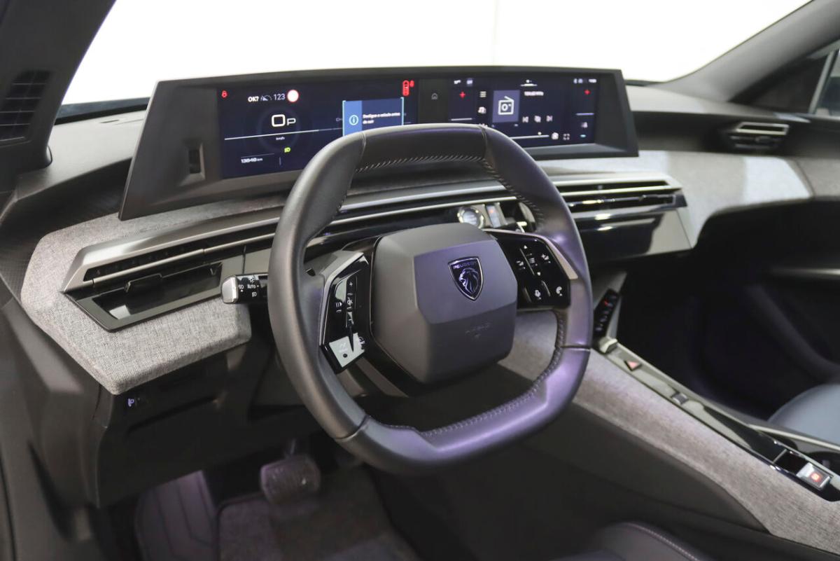 peugeot-5008-2025-hibrido-a-gasolina-1199cc