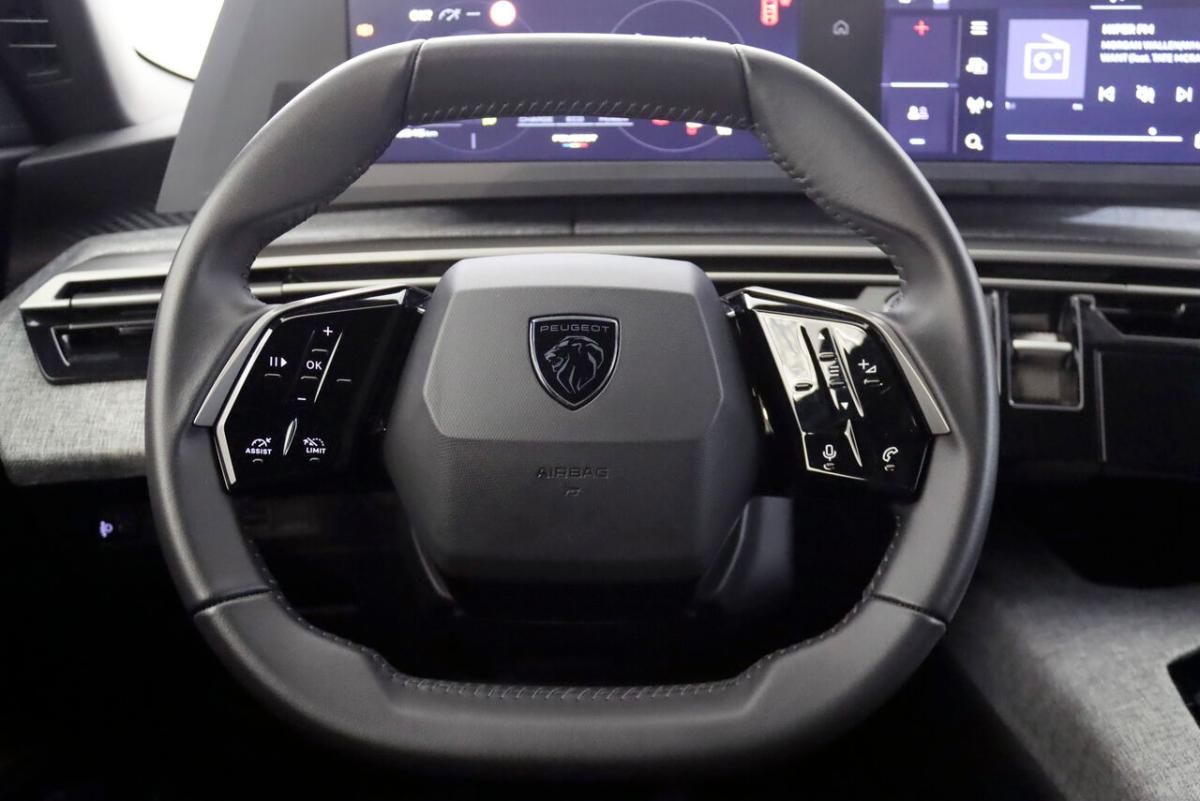peugeot-5008-2025-hibrido-a-gasolina-1199cc