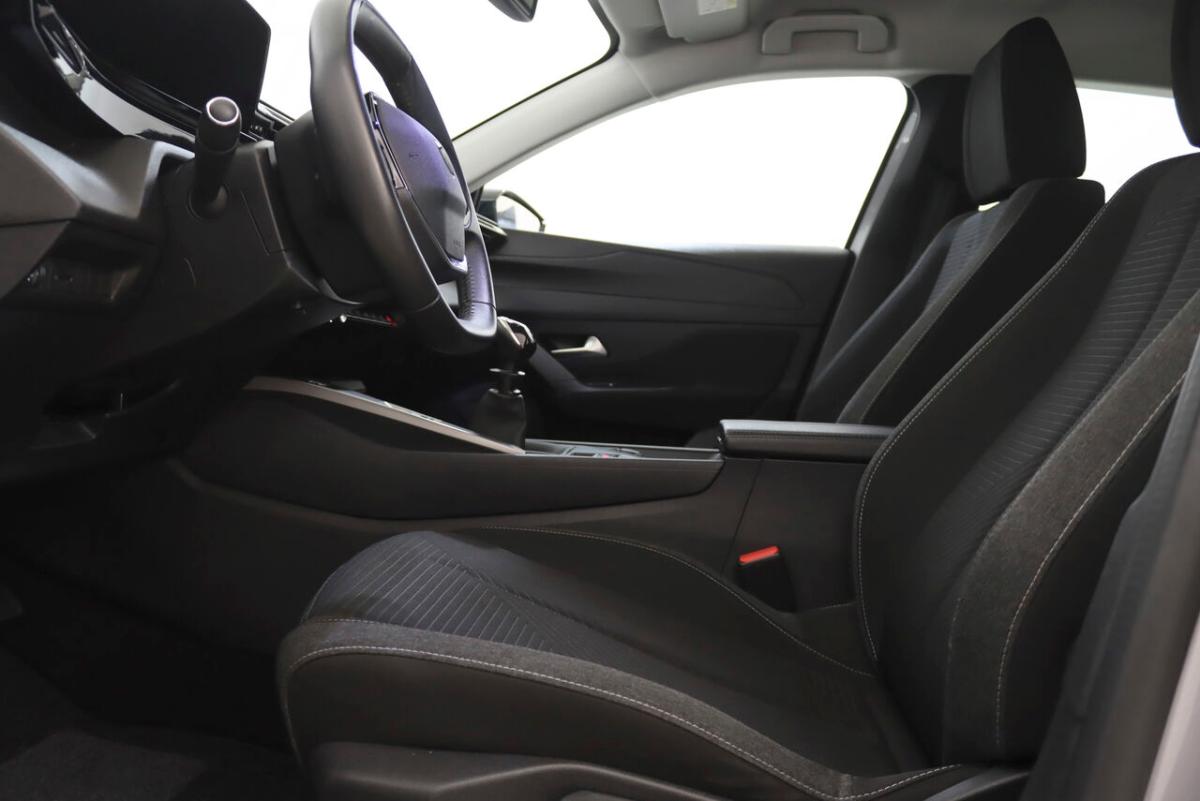 peugeot-308-2023-gasolina-1199cc