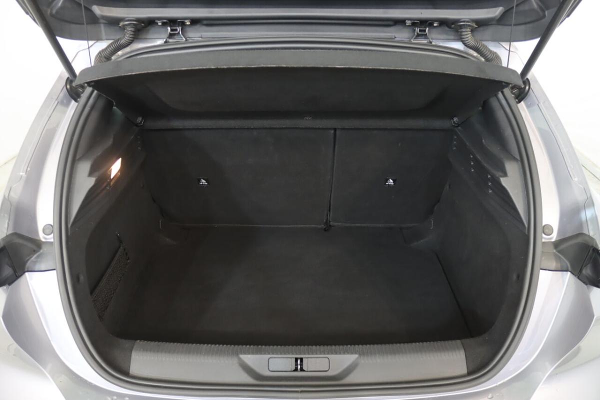peugeot-308-2023-gasolina-1199cc