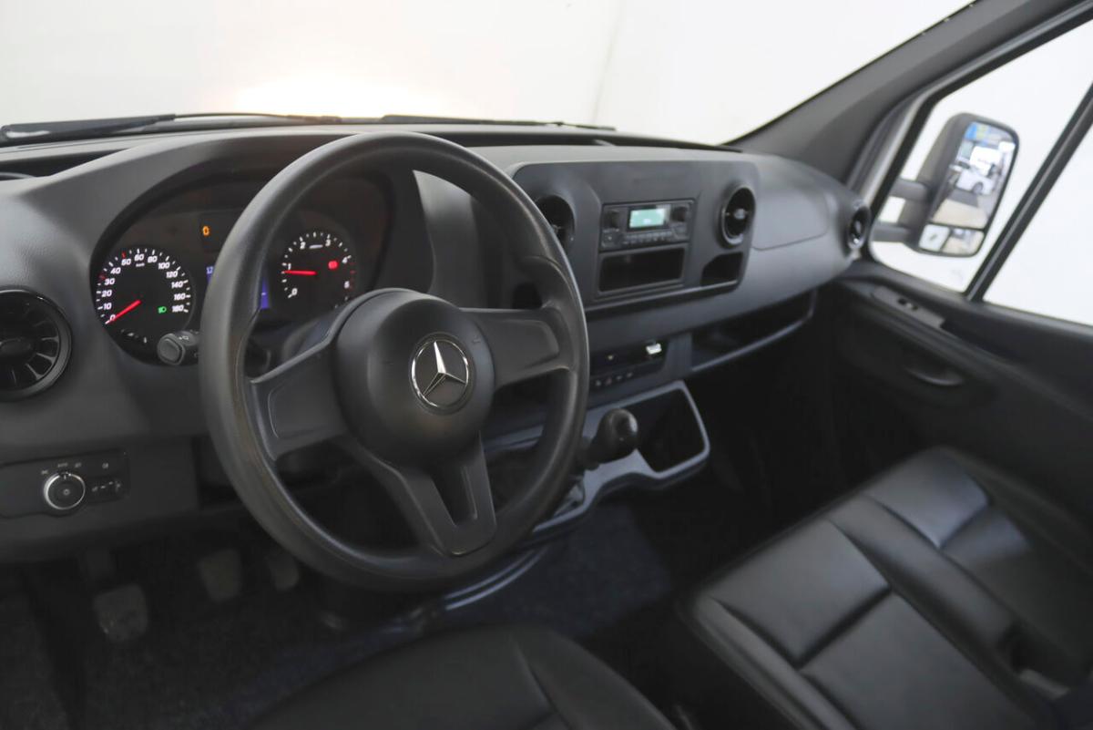 mercedes-benz-sprinter-2022-diesel-1950cc