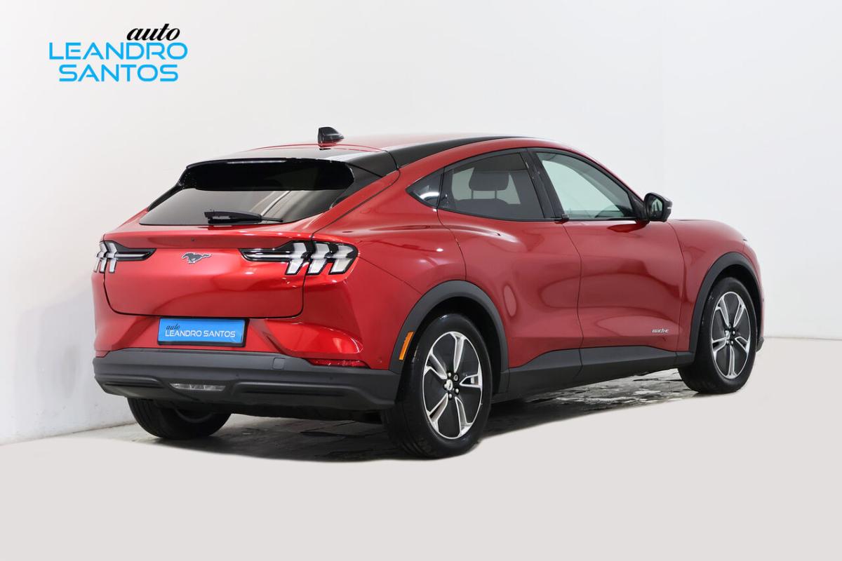 ford-mustang-mach-e-2025-eletrico-0cc