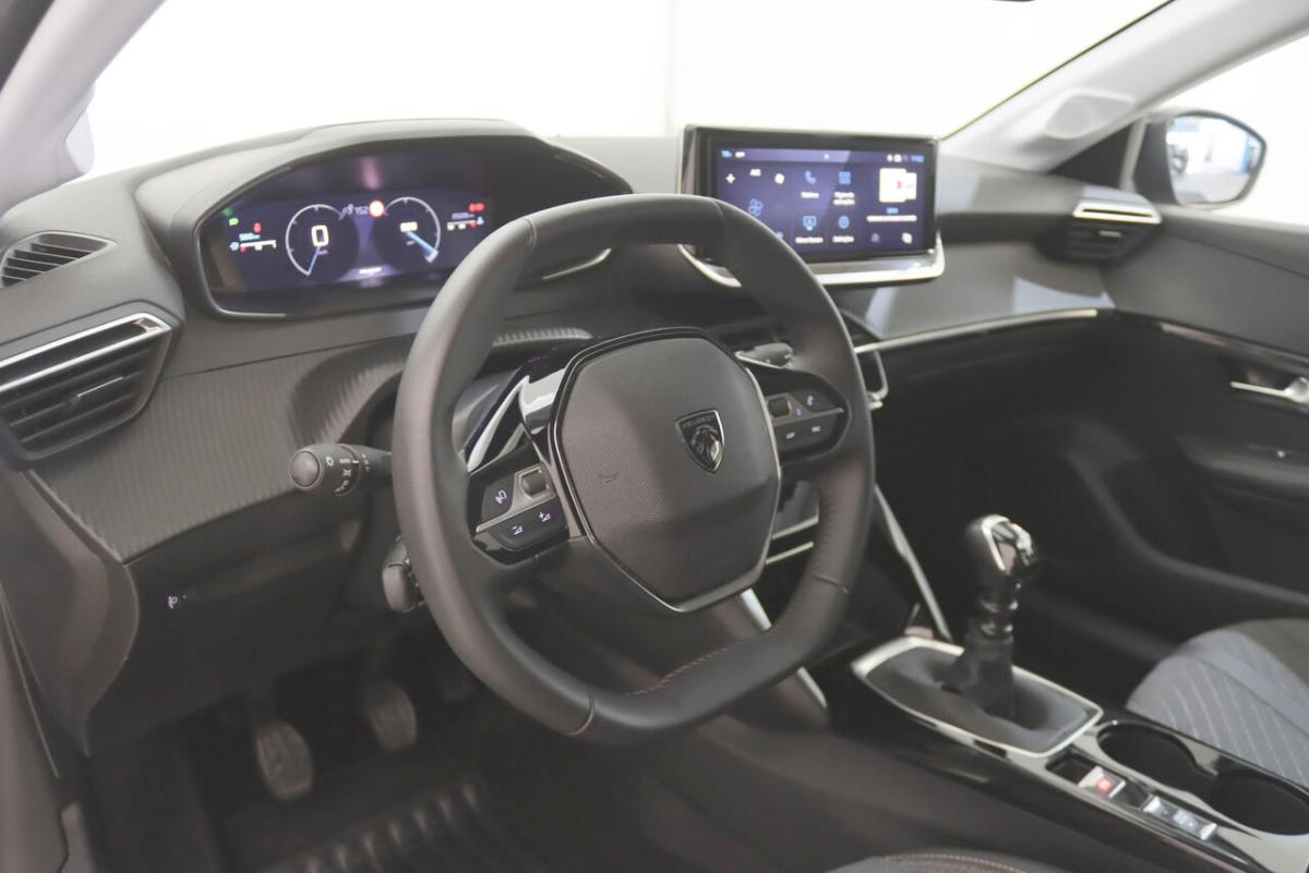 peugeot-208-2025-gasolina-1199cc