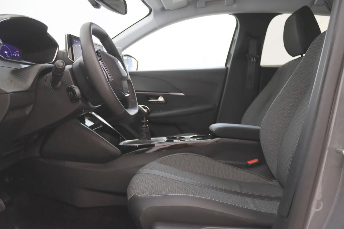 peugeot-208-2025-gasolina-1199cc