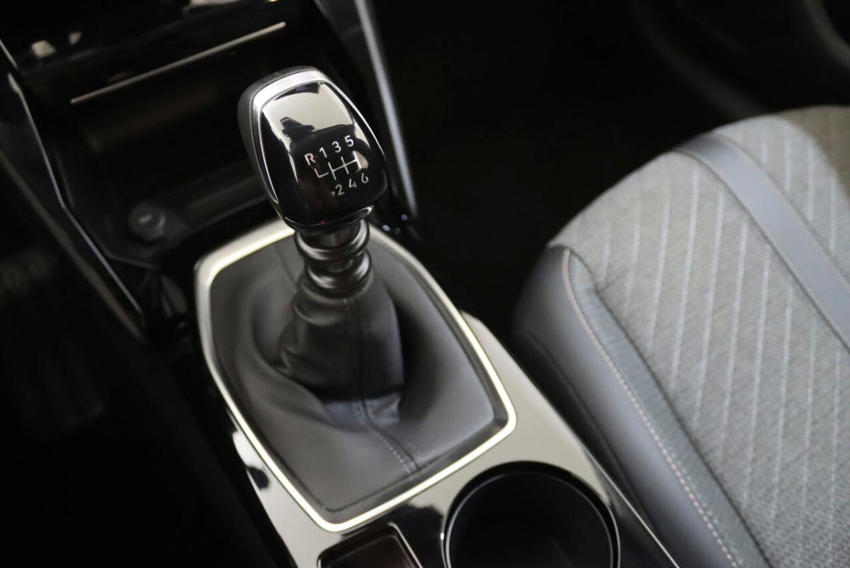 peugeot-208-2025-gasolina-1199cc