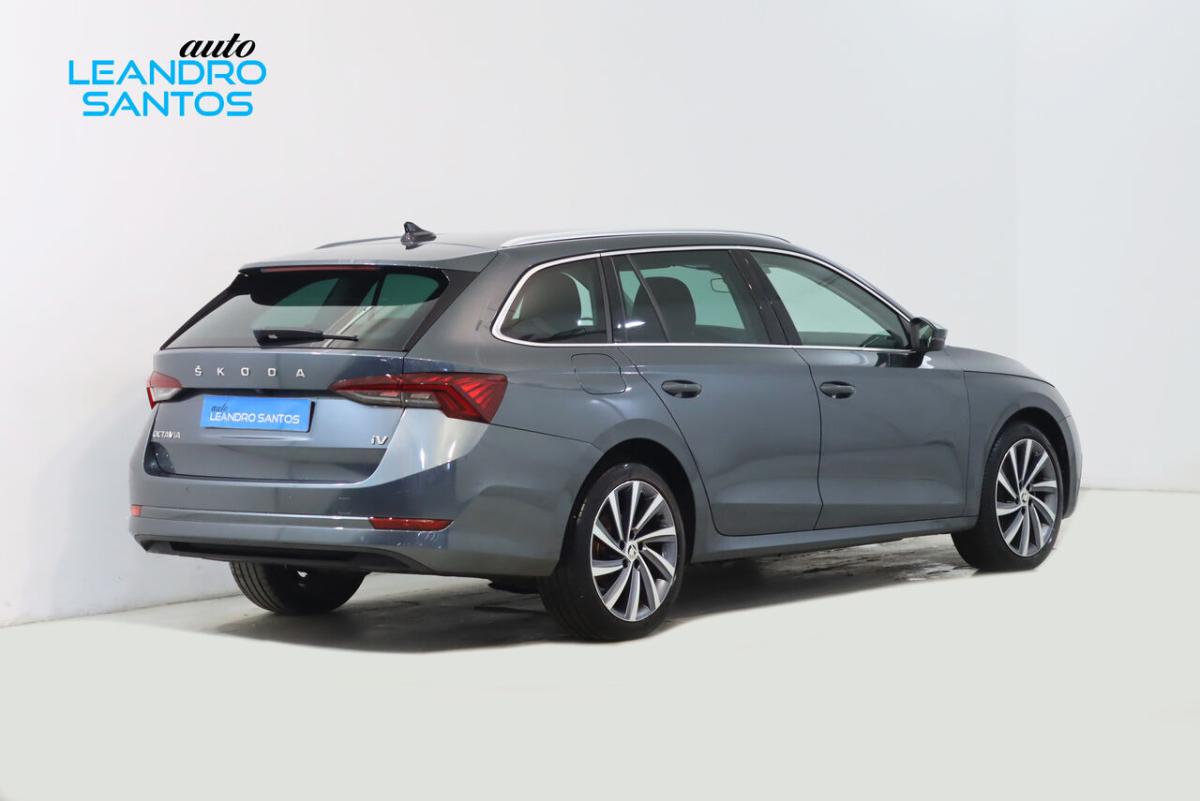 skoda-octavia-break-2022-hibrido-1395cc