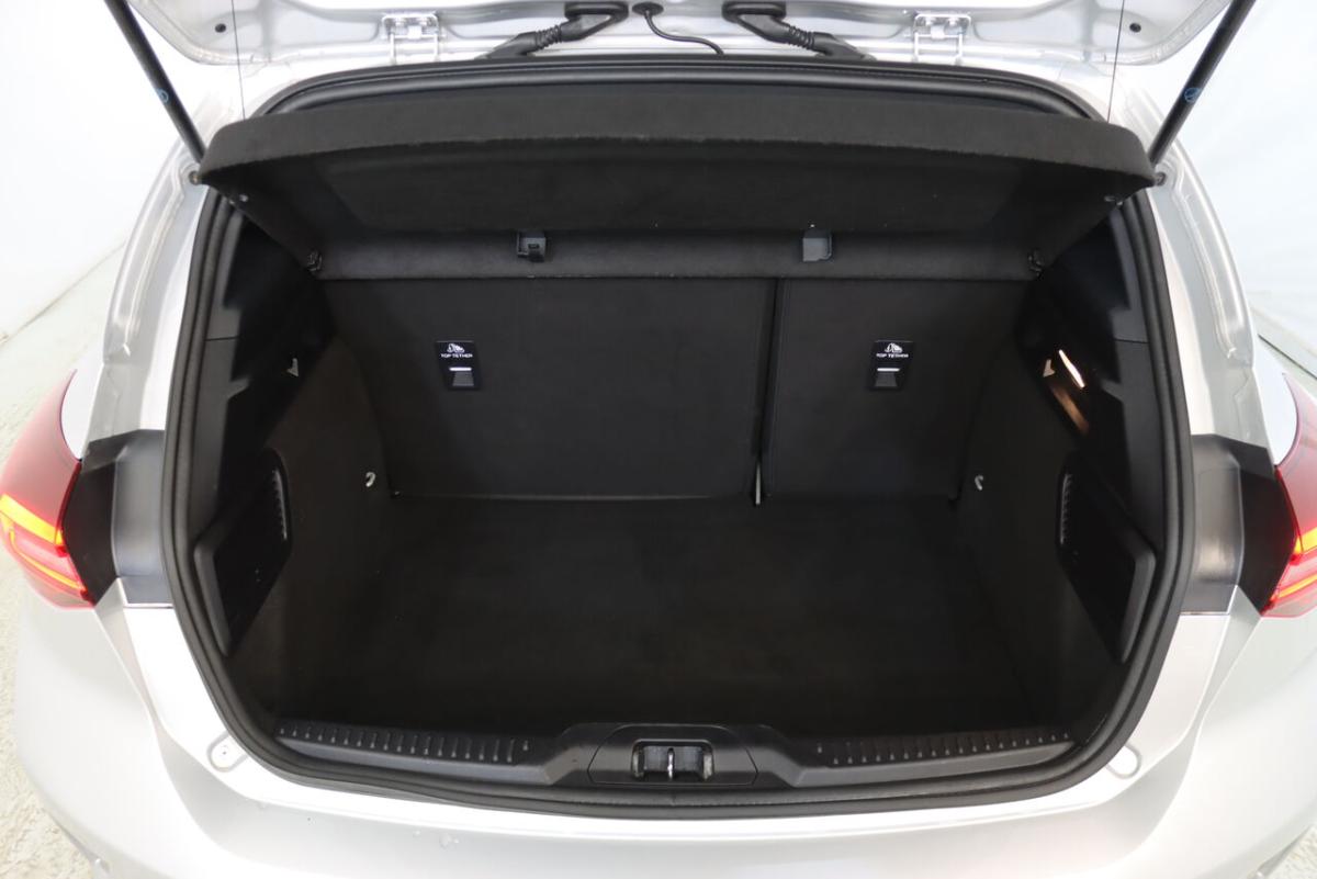 ford-focus-2024-gasolina-999cc