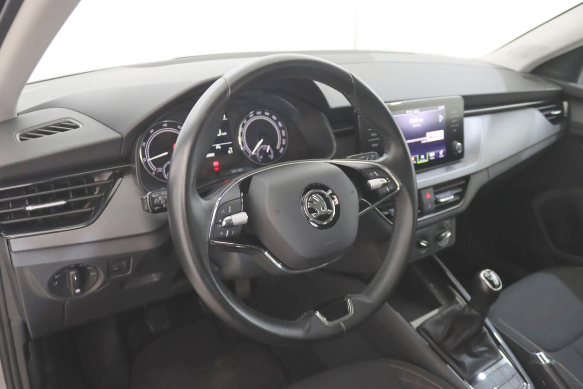 skoda-scala-2023-gasolina-999cc