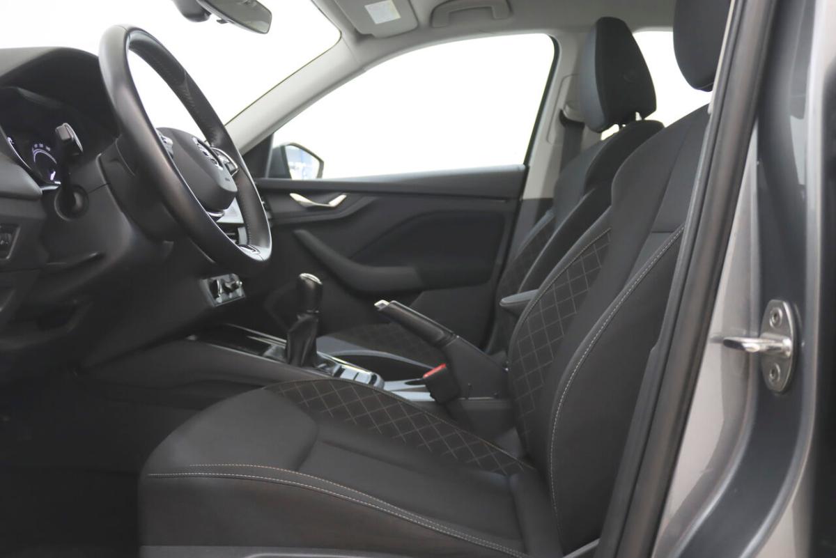 skoda-scala-2023-gasolina-999cc