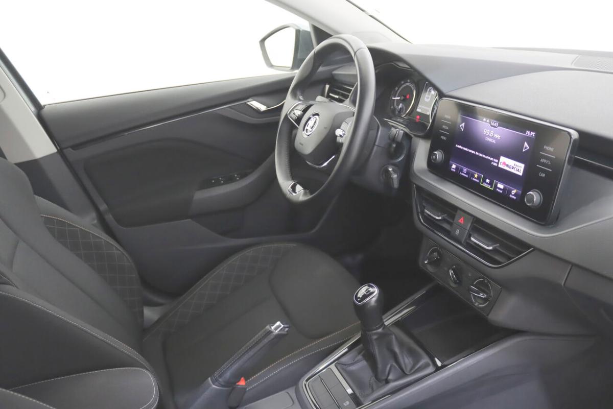 skoda-scala-2023-gasolina-999cc