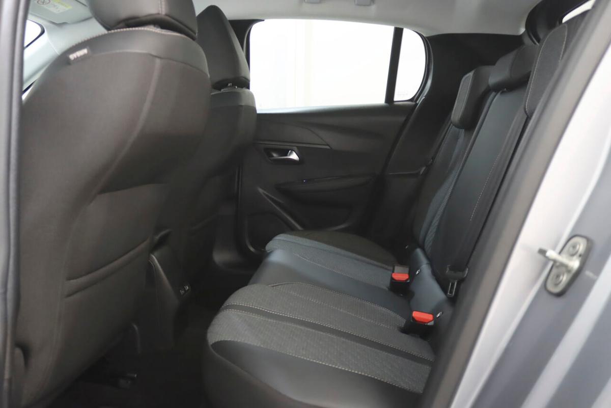 peugeot-208-2024-gasolina-1199cc