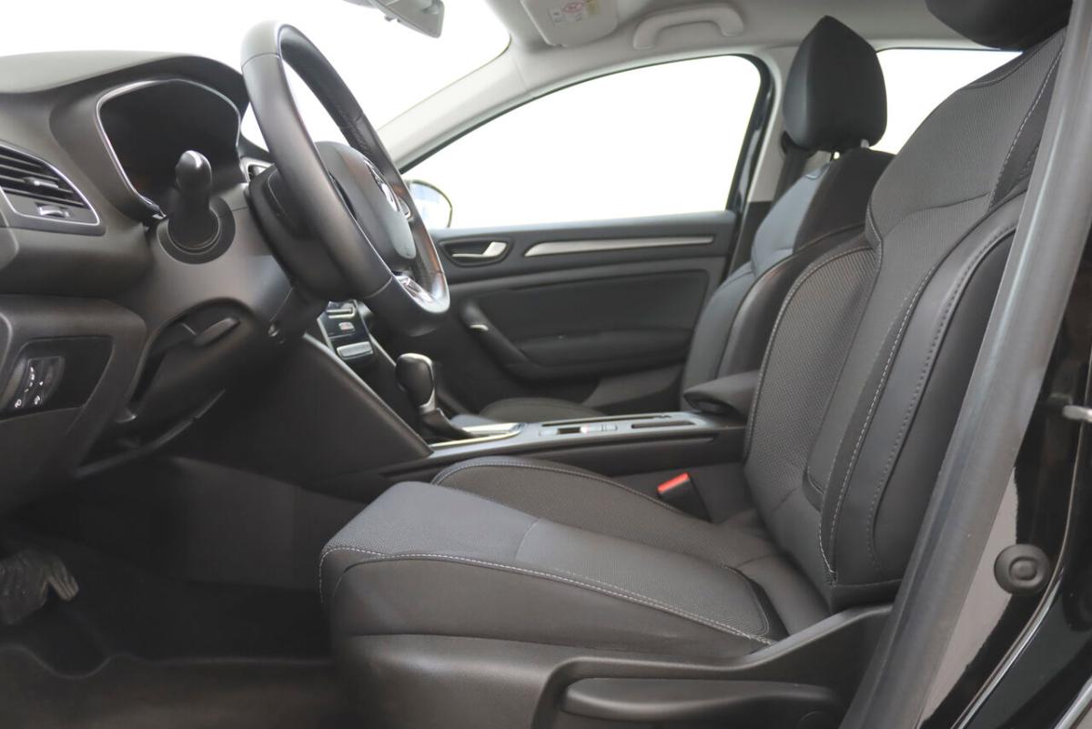 renault-megane-sport-tourer-2024-diesel-1461cc