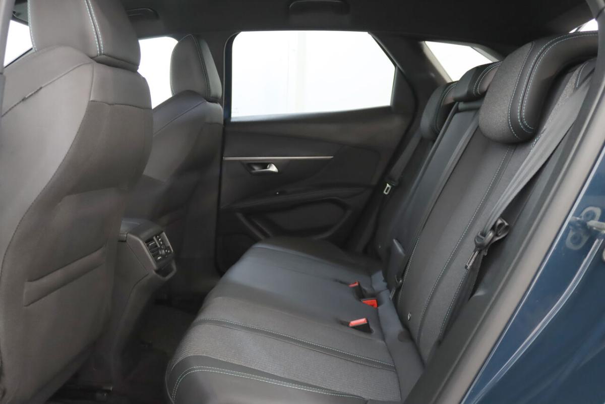 peugeot-3008-1-2-puretech-2024-gasolina-1199cc
