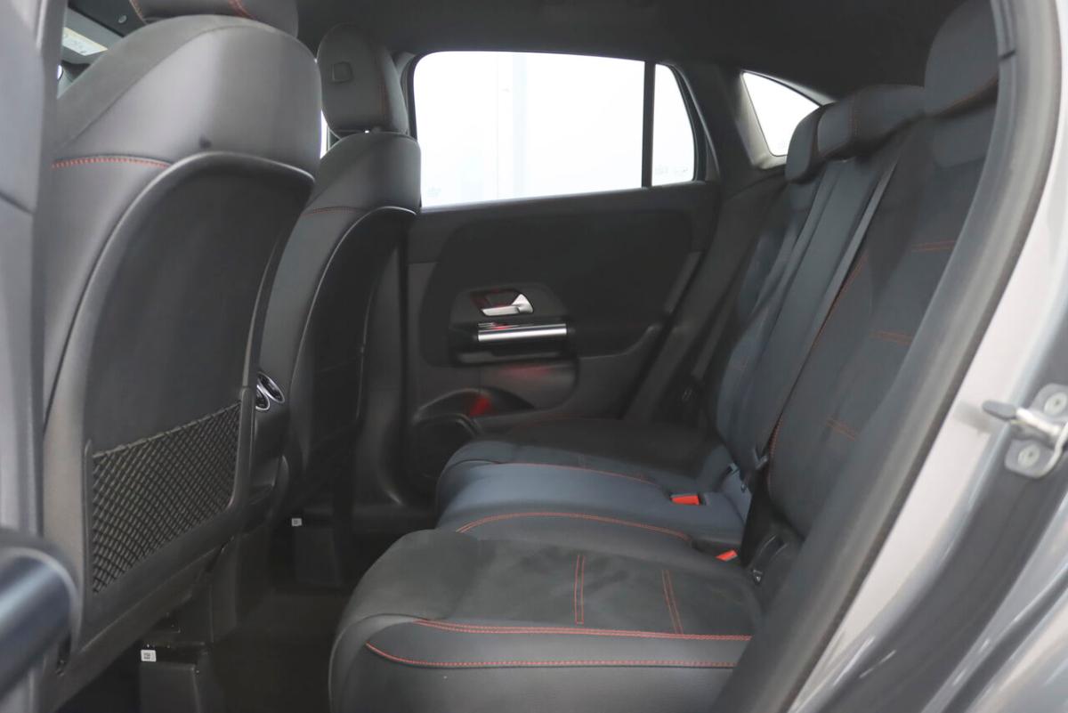 mercedes-benz-gla-2025-hibrido-1332cc