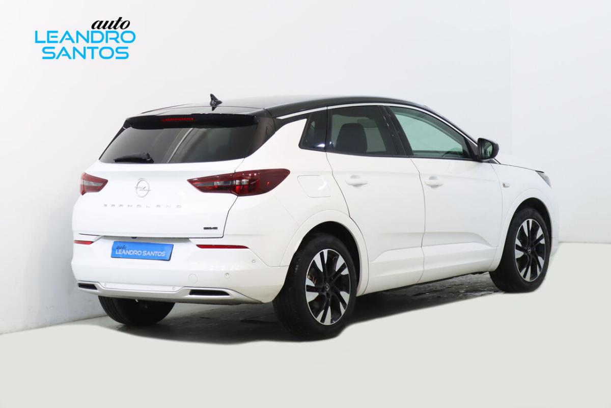 opel-grandland-2024-hibrido-1598cc