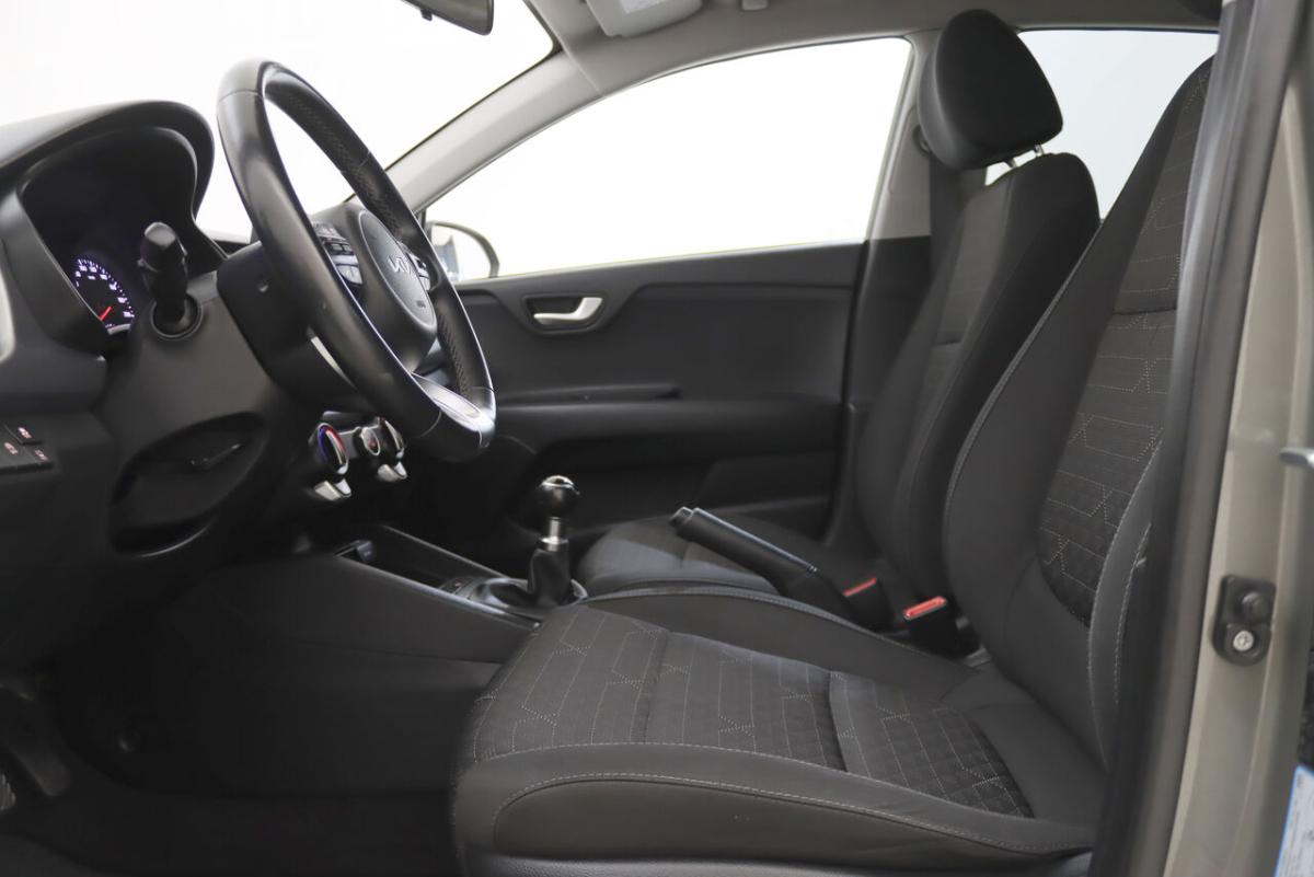 kia-rio-2023-gasolina-1197cc