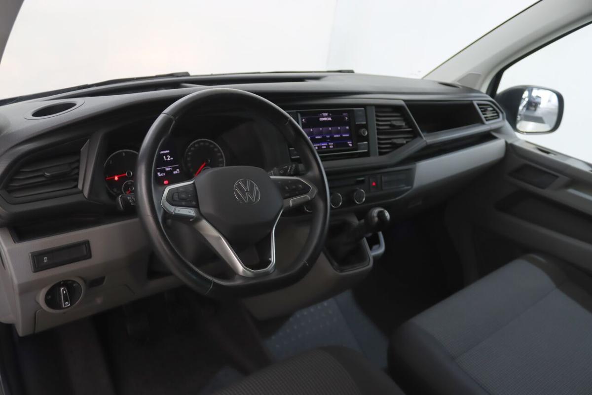 volkswagen-transporter-2023-diesel-1968cc