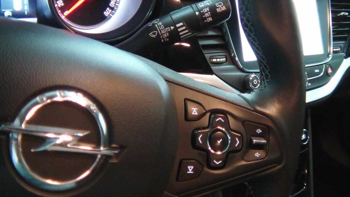 opel-astra-1-6-cdti-2017-diesel-1598cc