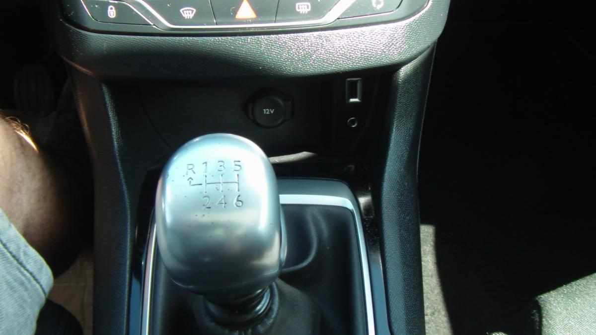 peugeot-308-1-6-bluehdi-fap-2015-diesel-1560cc