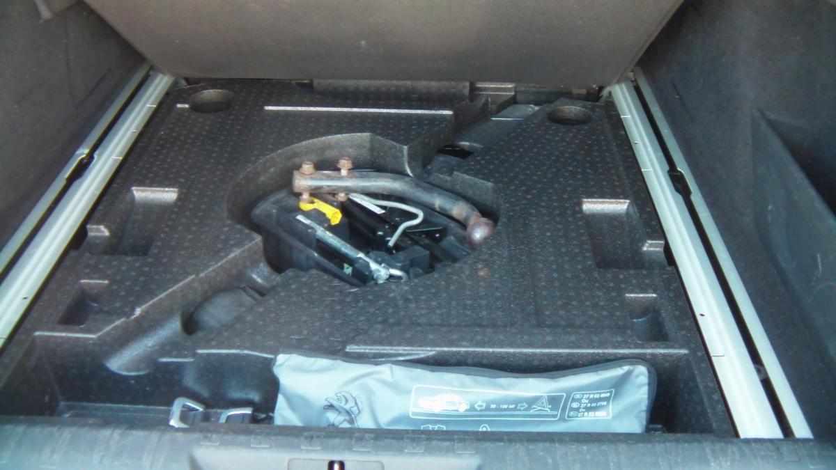 peugeot-308-1-6-bluehdi-fap-2015-diesel-1560cc