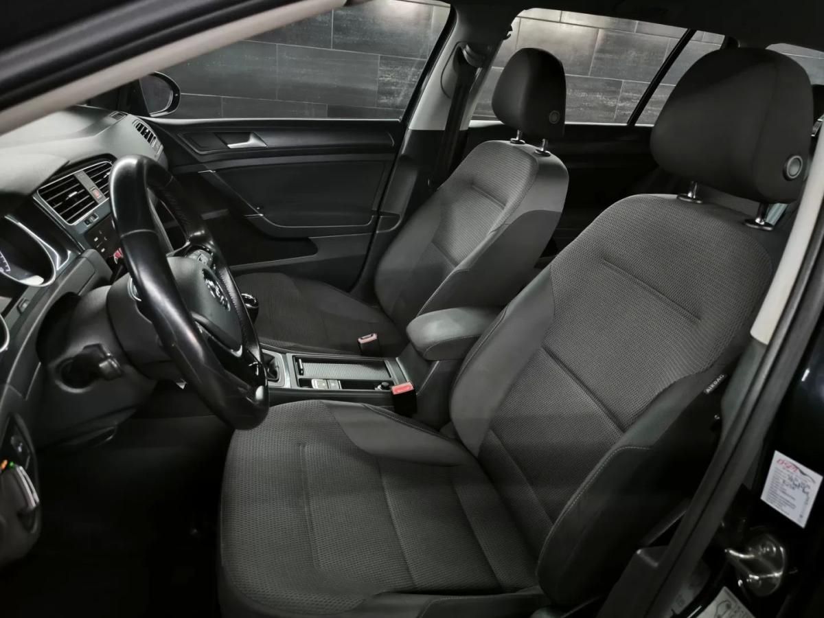 volkswagen-golf-variant-2017-diesel-1598cc