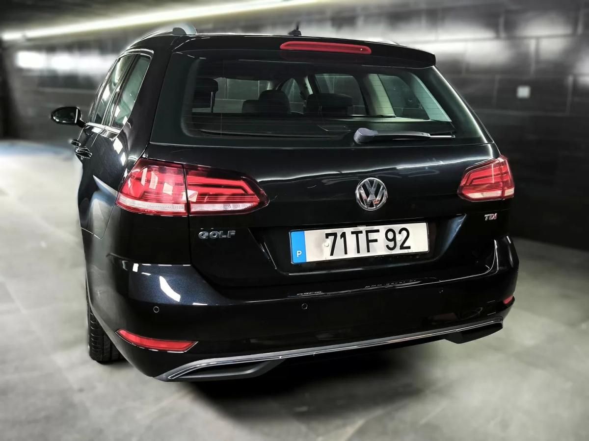 volkswagen-golf-variant-2017-diesel-1598cc