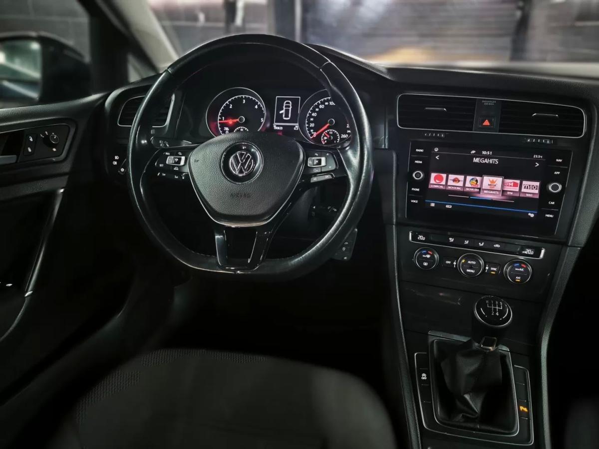 volkswagen-golf-variant-2017-diesel-1598cc