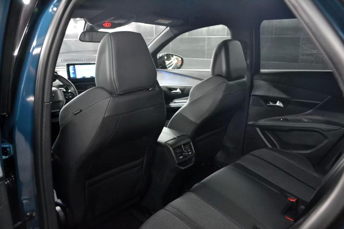 peugeot-3008-2023-diesel-1499cc