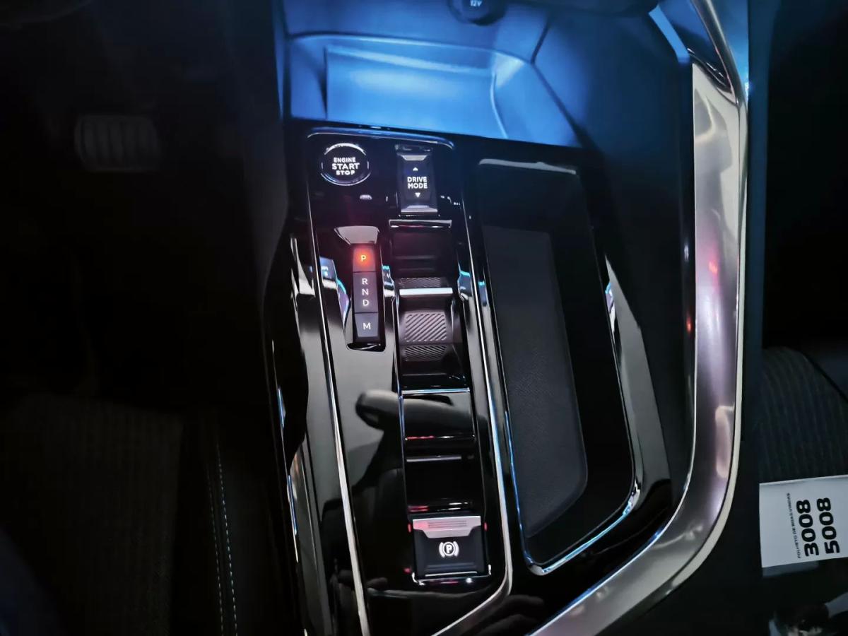 peugeot-3008-2023-diesel-1499cc