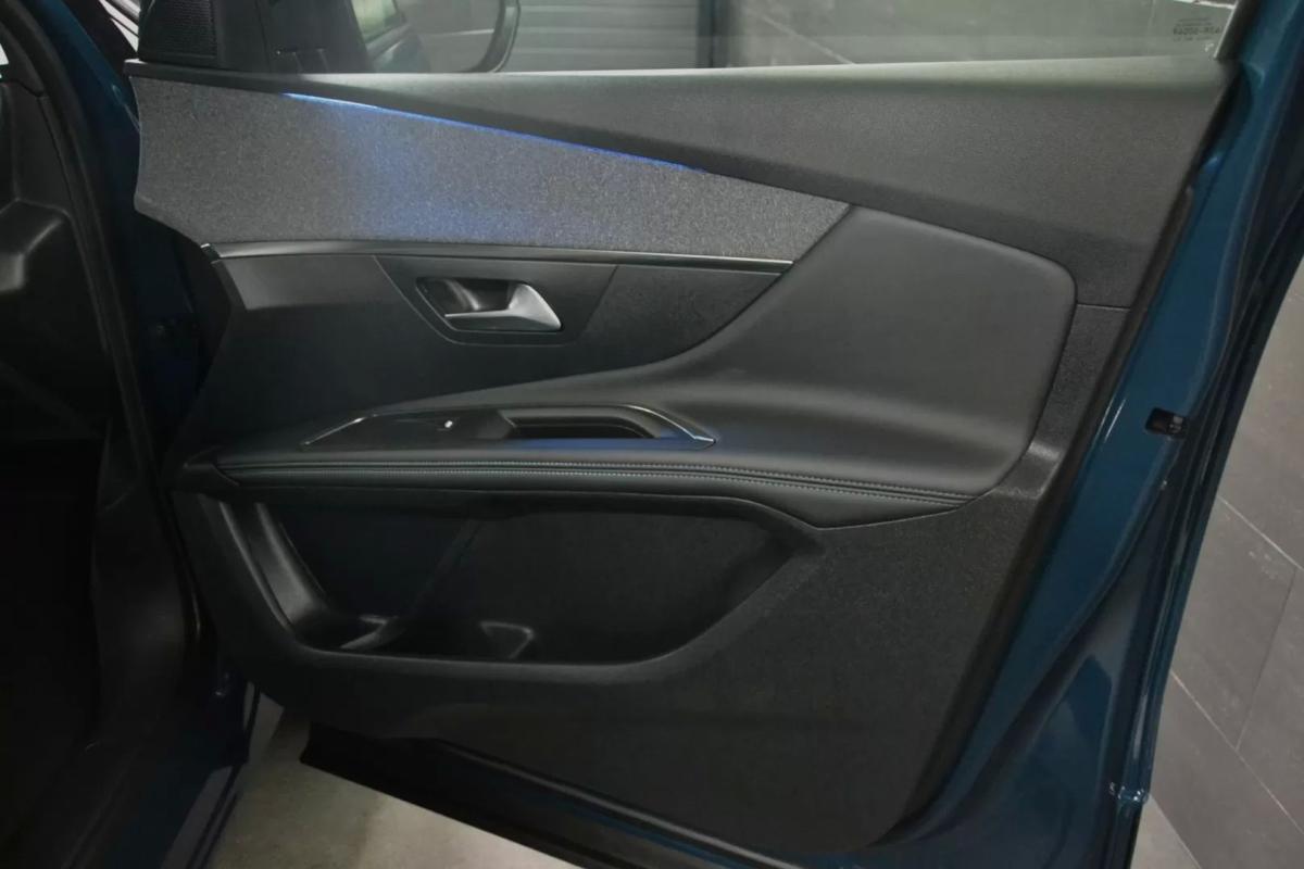 peugeot-3008-2023-diesel-1499cc