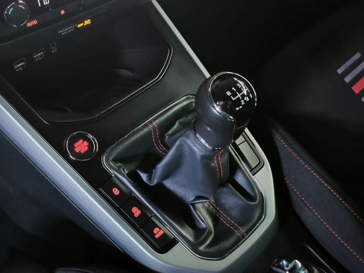 seat-arona-2019-diesel-1598cc