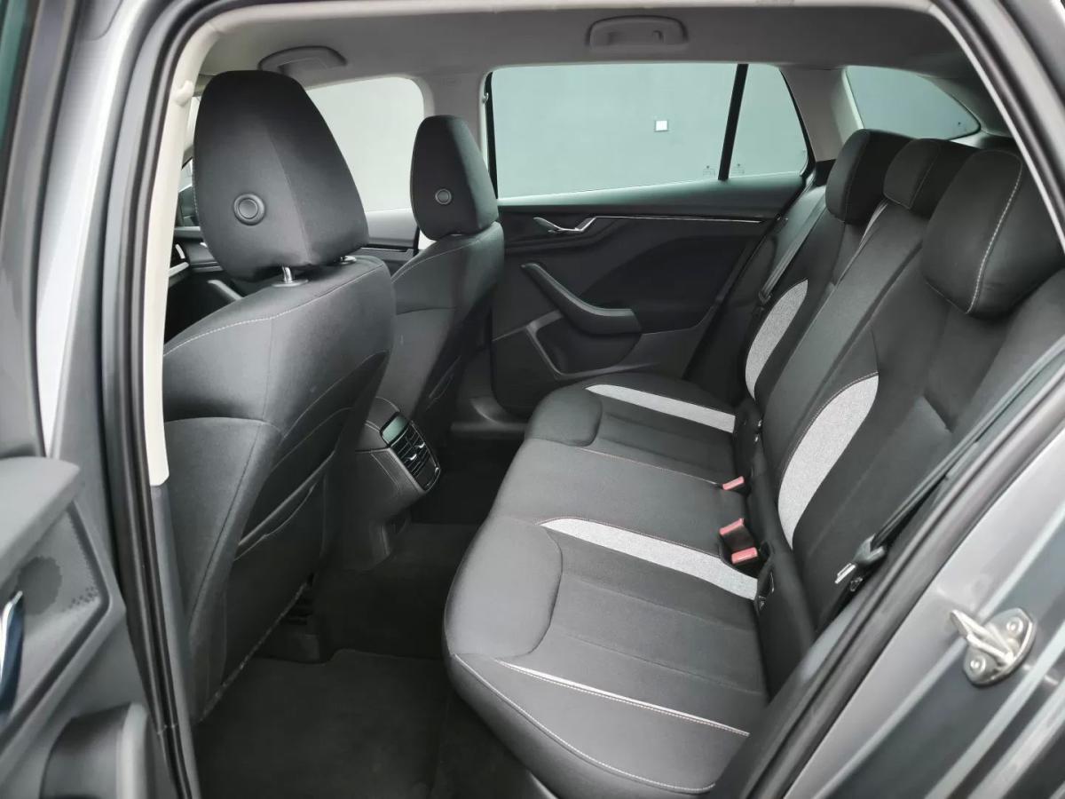 skoda-scala-2024-gasolina-999cc