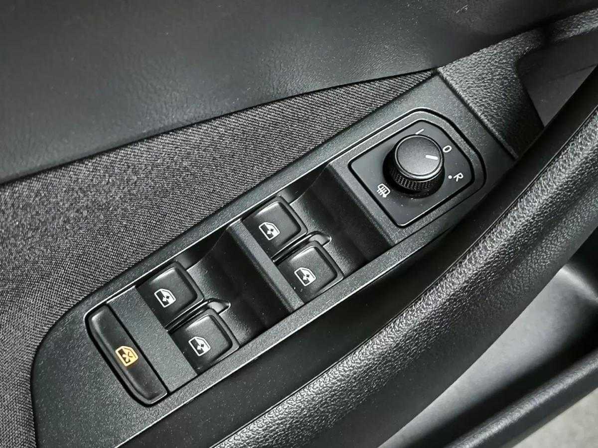 skoda-scala-2024-gasolina-999cc