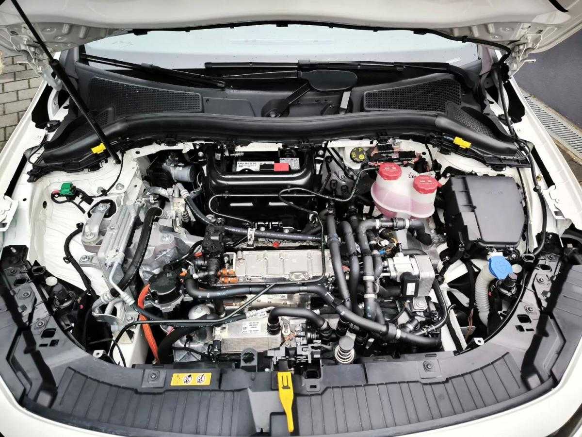mercedes-benz-eqa-2021-eletrico-200cc