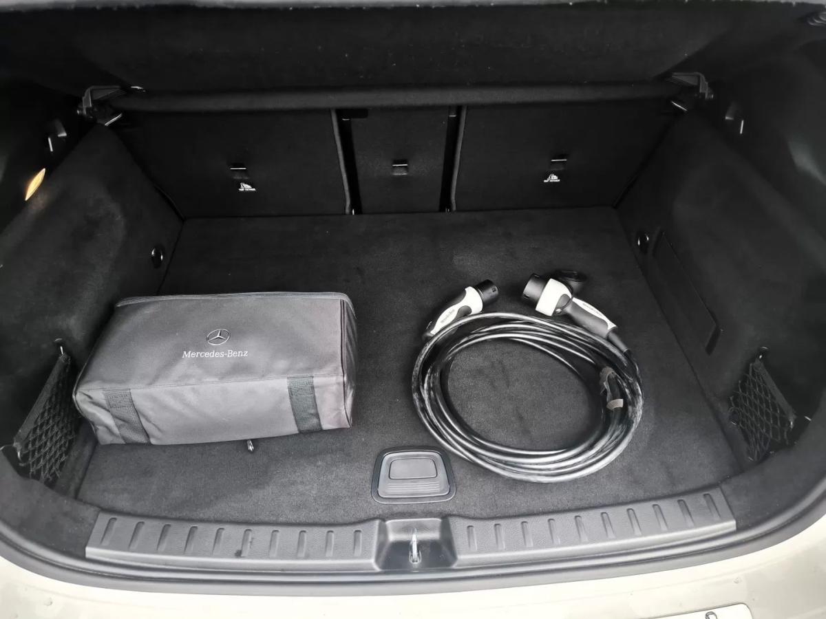 mercedes-benz-eqa-2021-eletrico-200cc