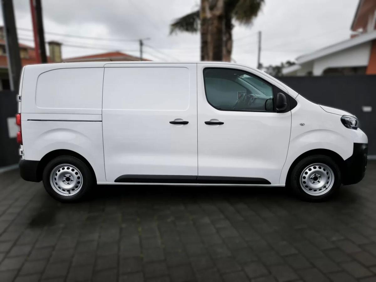 peugeot-expert-2020-diesel-1499cc