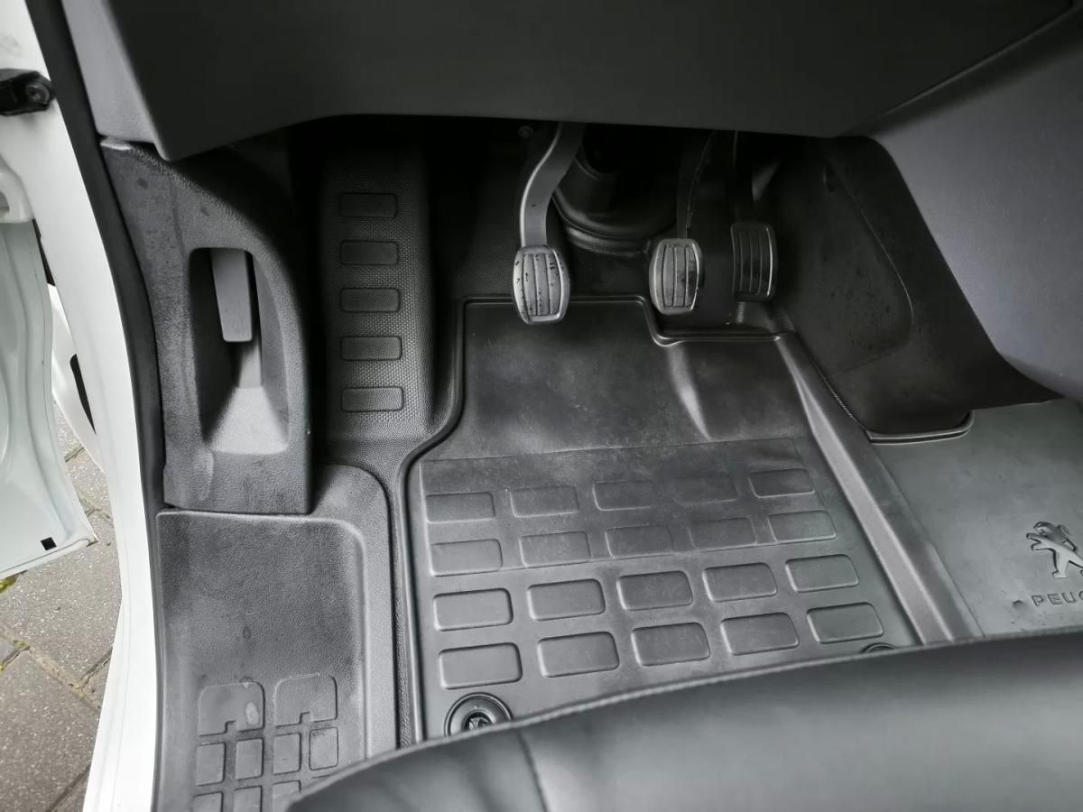 peugeot-expert-2020-diesel-1499cc