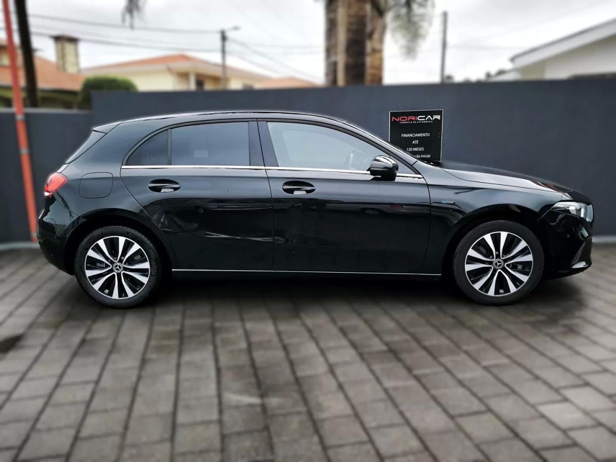 mercedes-benz-classe-a-2021-hibrido-1332cc