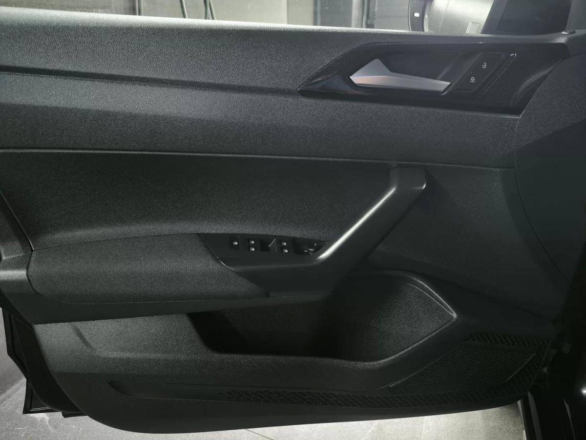 volkswagen-taigo-2025-gasolina-999cc